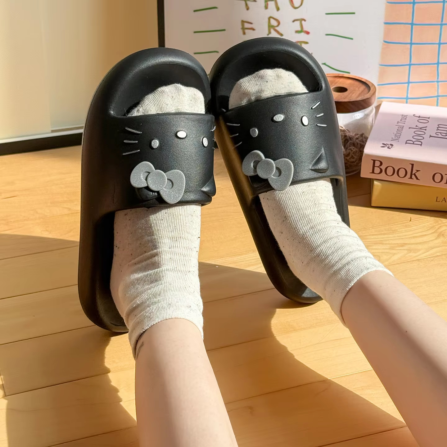 Kids Outdoor Climbing - Women Hello Kitty Bow Slide Sandals